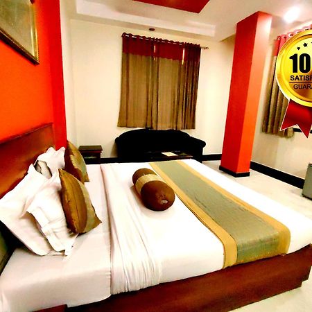 Hotel Blue Bell - Karol Bagh New Delhi Bagian luar foto